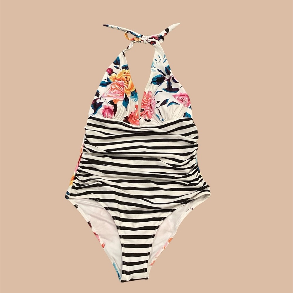 Women’s Cupshe Floral and Stripe One Piece Halter Swimsuit, size Large 🩵